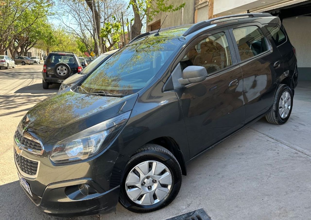 Chevrolet Spin Usado Financiado en Mendoza, deRuedas
