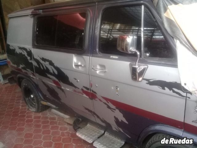 Chevrolet Van Usada en Mendoza, deRuedas