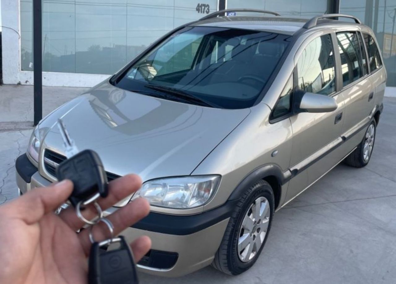 Chevrolet Zafira Usado en Córdoba, deRuedas