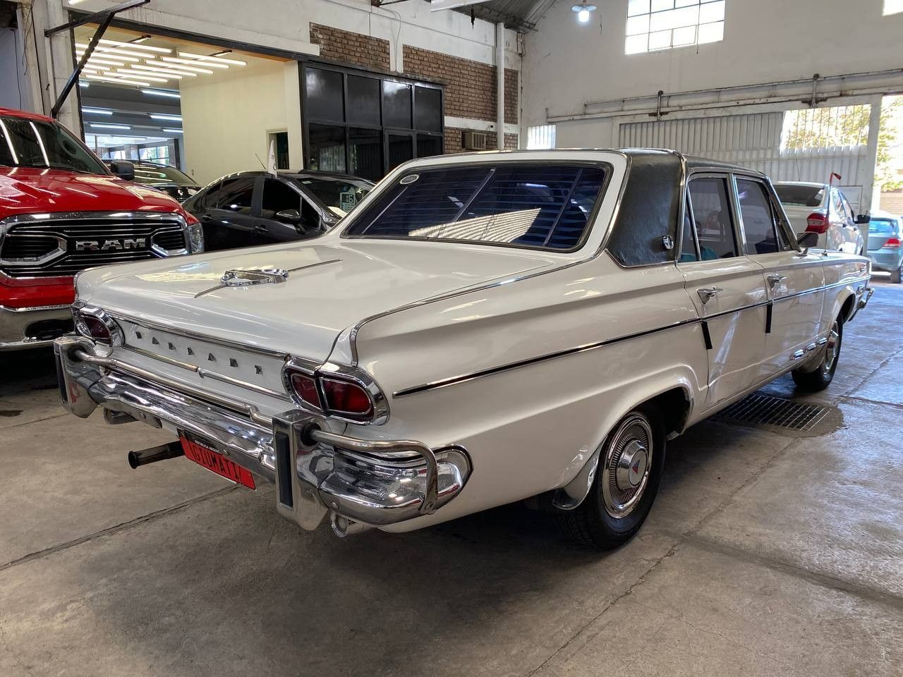 Chrysler Valiant Usado en Mendoza, deRuedas