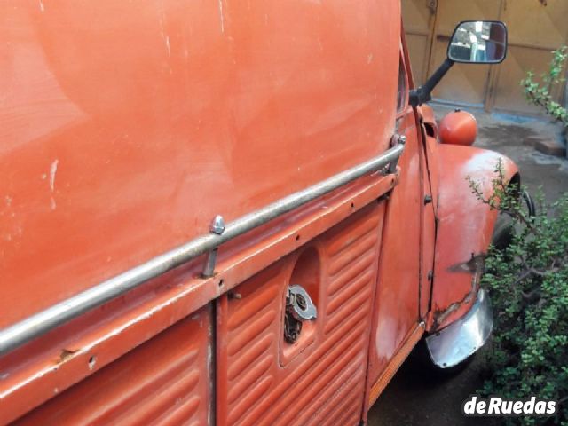 Citroen 3CV Usada en Mendoza, deRuedas