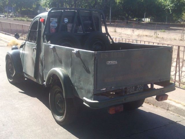 Citroen 3CV Usada en Mendoza, deRuedas