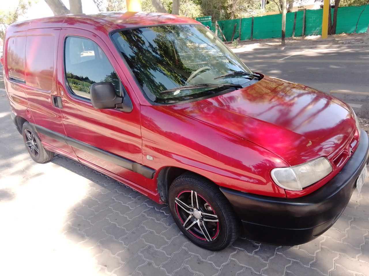 Citroen Berlingo Usada en Mendoza, deRuedas