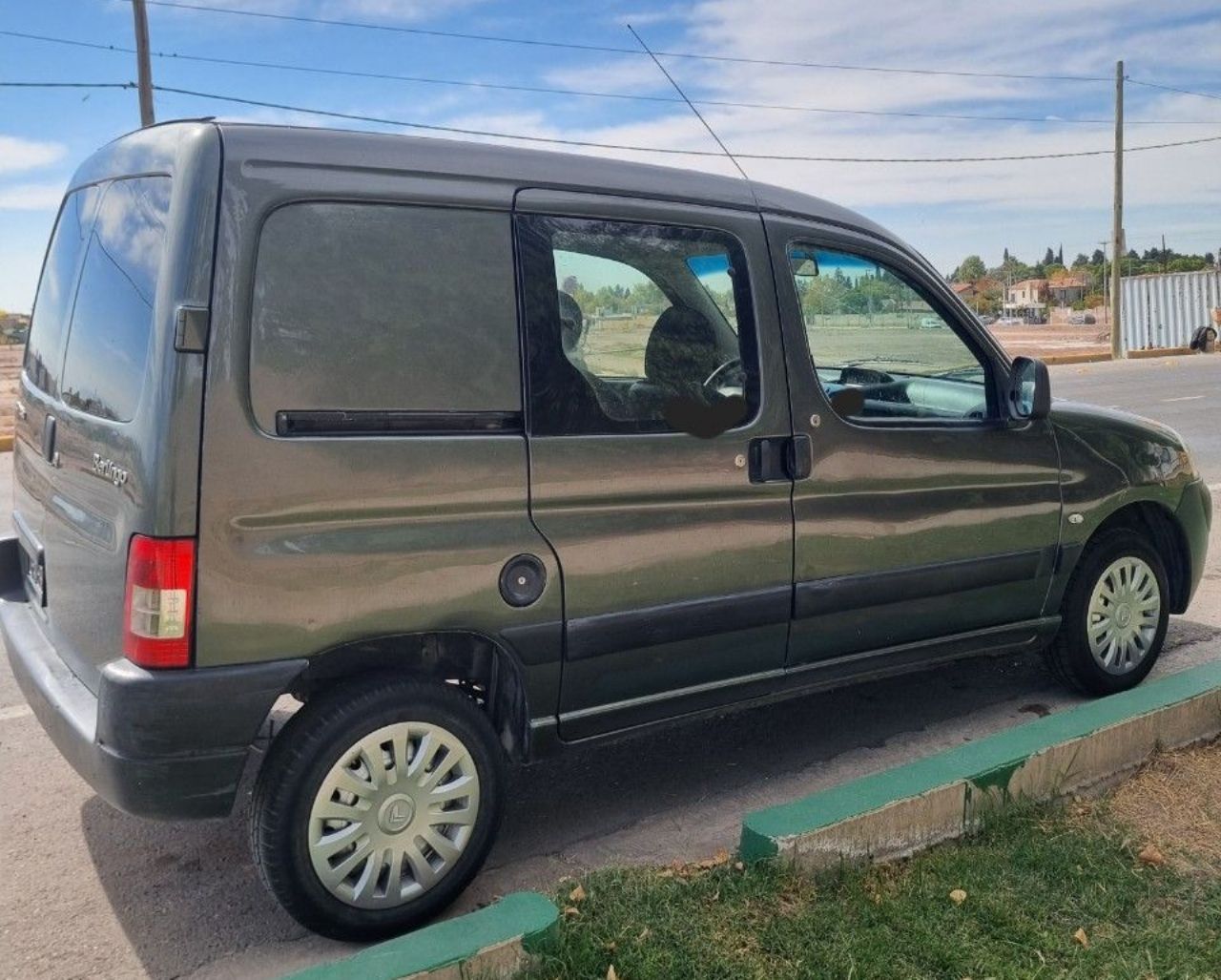 Citroen Berlingo Usada en Mendoza, deRuedas