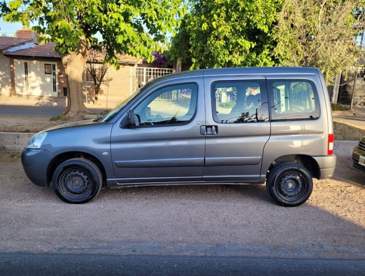 Citroen Berlingo Usada en Mendoza, deRuedas