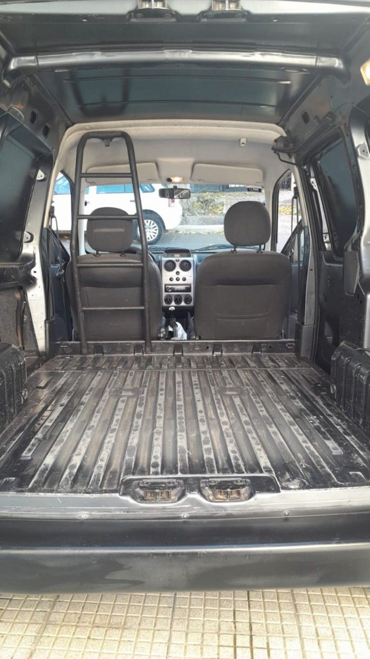 Citroen Berlingo Usada en Mendoza, deRuedas