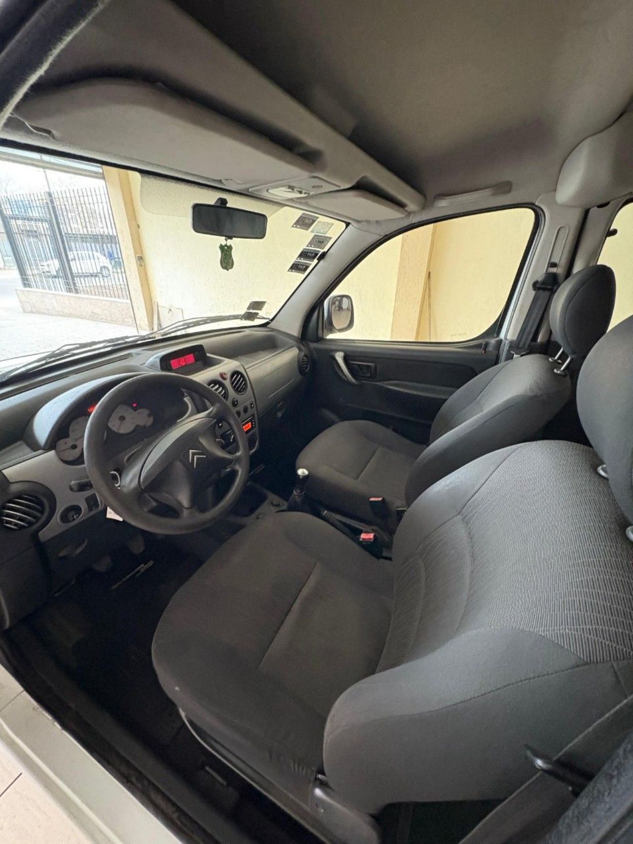 Citroen Berlingo Usada en Mendoza, deRuedas