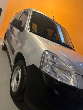 Citroen Berlingo Usada en Córdoba Financiado