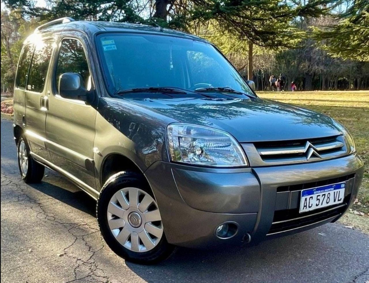 Citroen Berlingo Usada en Mendoza, deRuedas