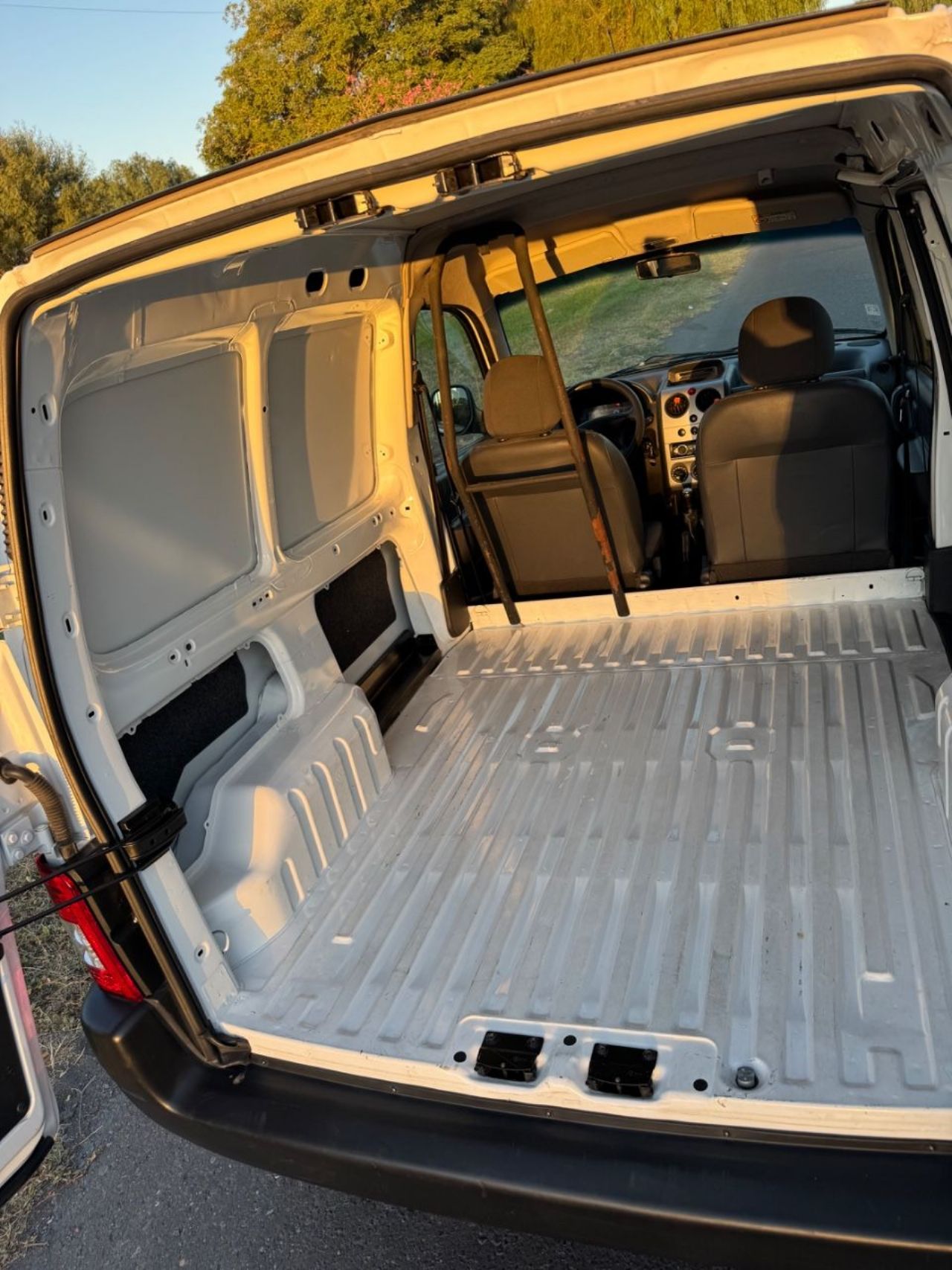 Citroen Berlingo Usada Financiado en San Juan, deRuedas