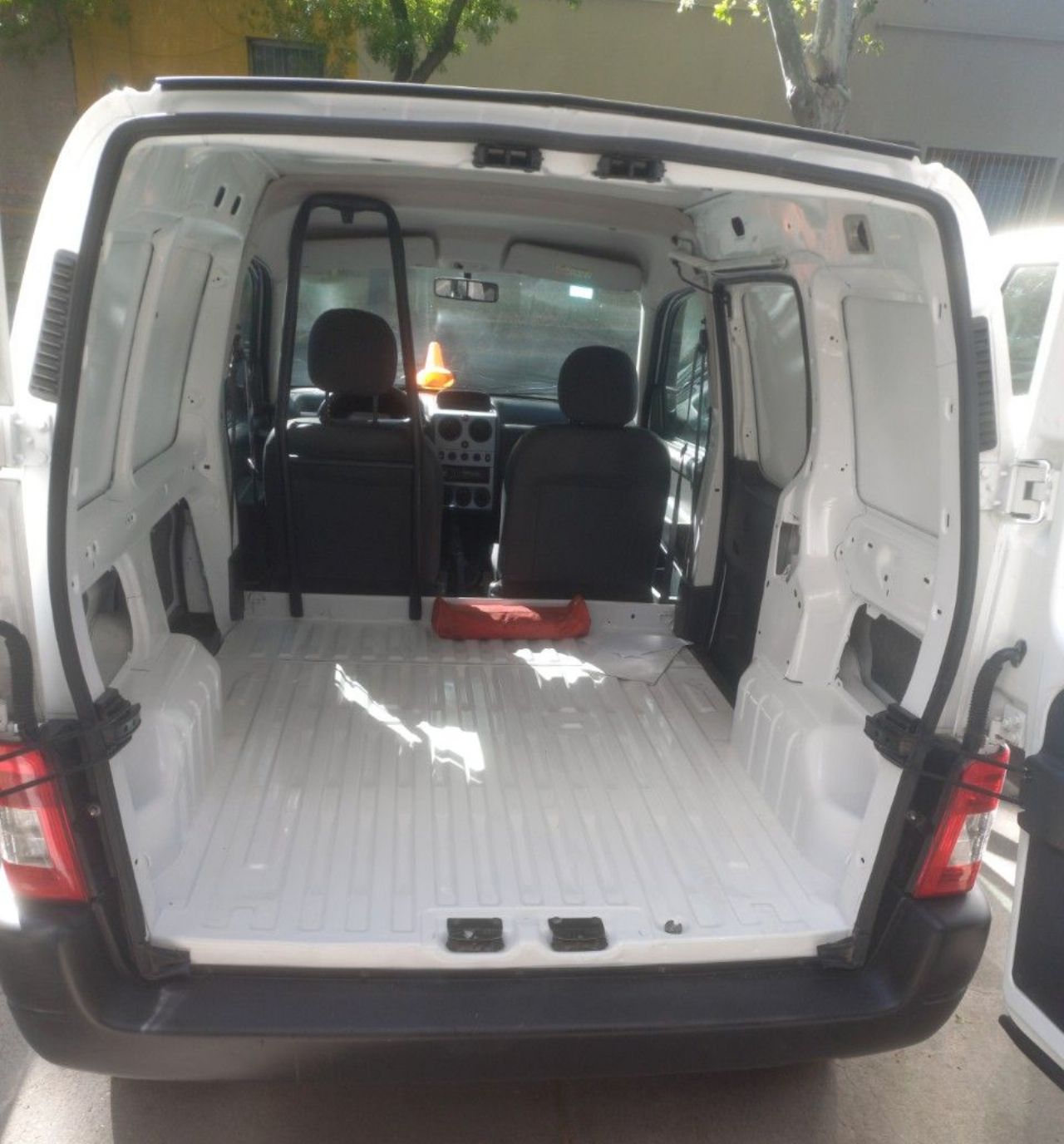 Citroen Berlingo Usada Financiado en Mendoza, deRuedas