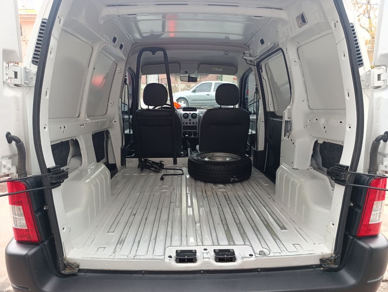 Citroen Berlingo Usada Financiado en Mendoza, deRuedas
