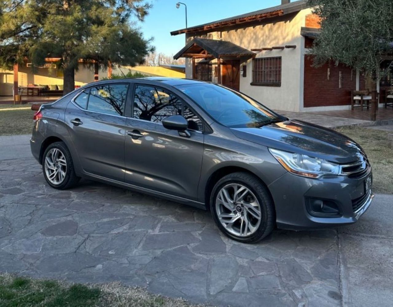 Citroen C4 Lounge Usado en Mendoza, deRuedas