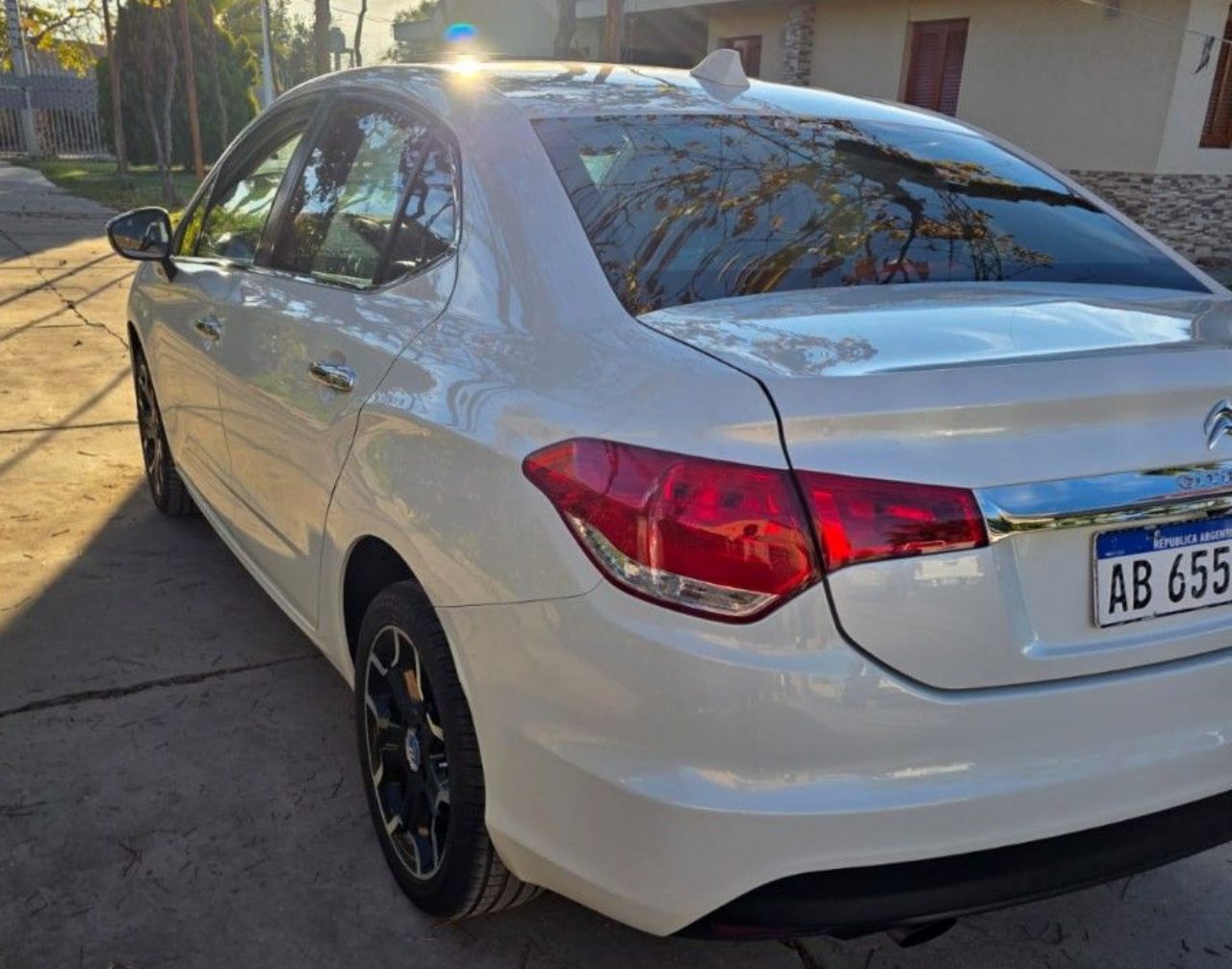 Citroen C4 Lounge Usado en Mendoza, deRuedas