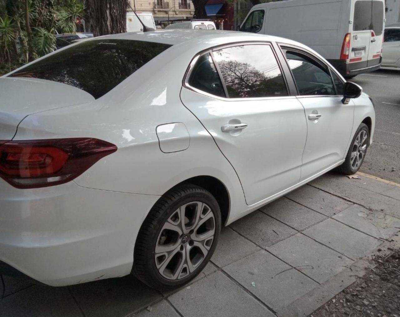 Citroen C4 Lounge Usado en Buenos Aires, deRuedas