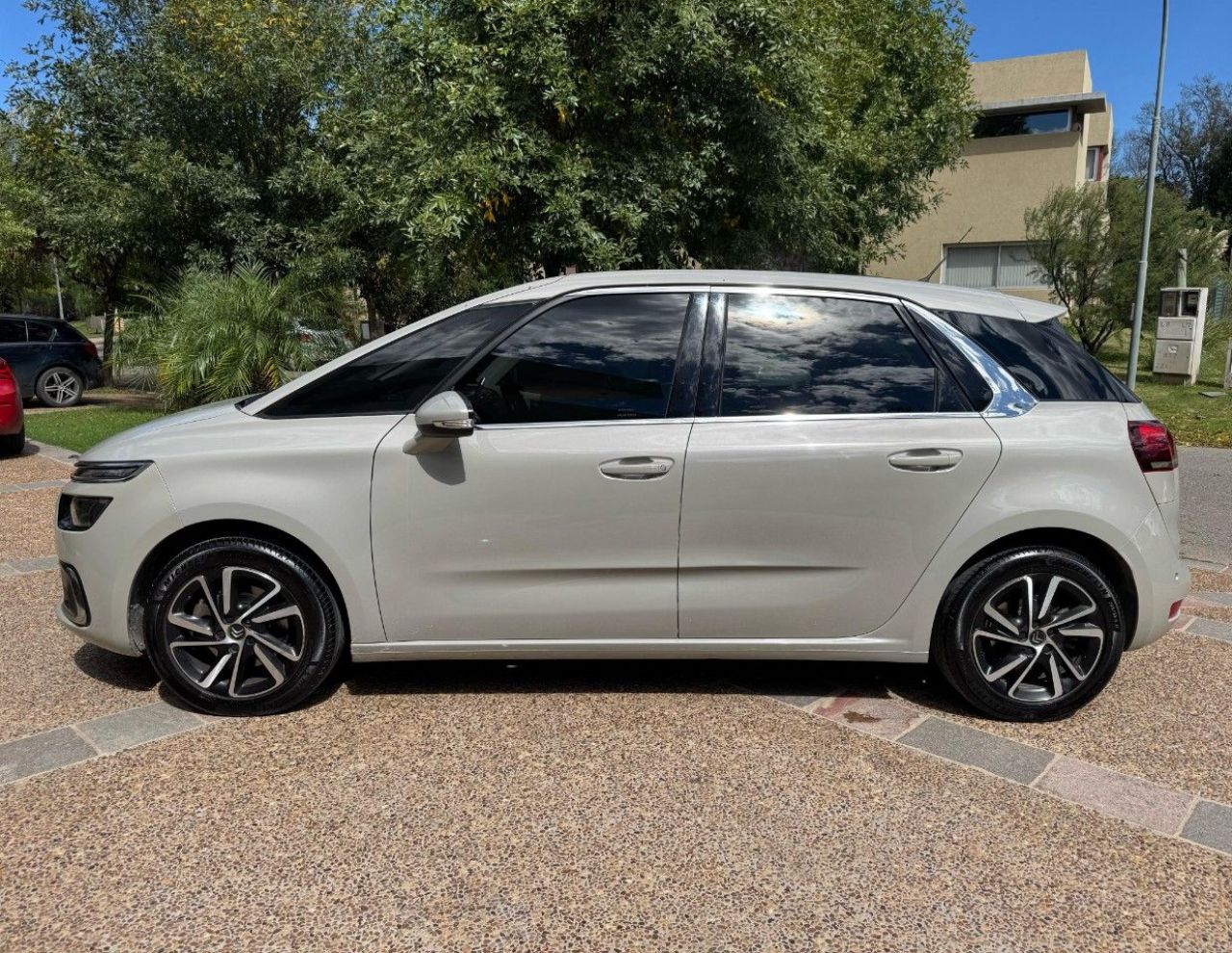 Citroen C4 Spacetourer Usado en Córdoba, deRuedas