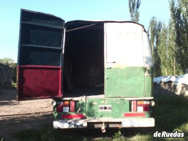 Colectivo Volvo Usado en Mendoza, deRuedas