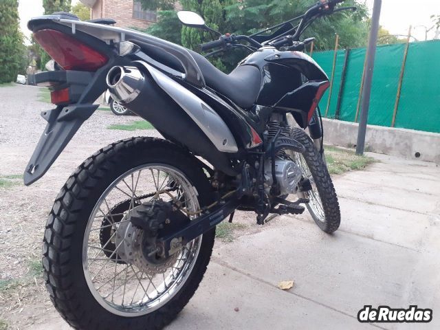 Corven Triax Usada en Mendoza, deRuedas