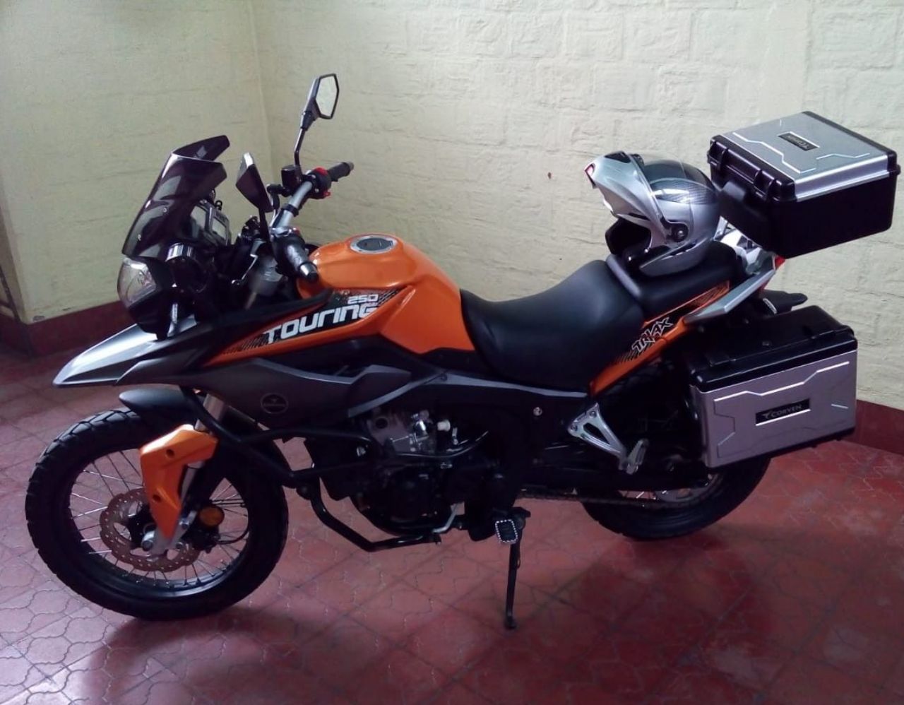 Corven Triax Usada en Mendoza, deRuedas