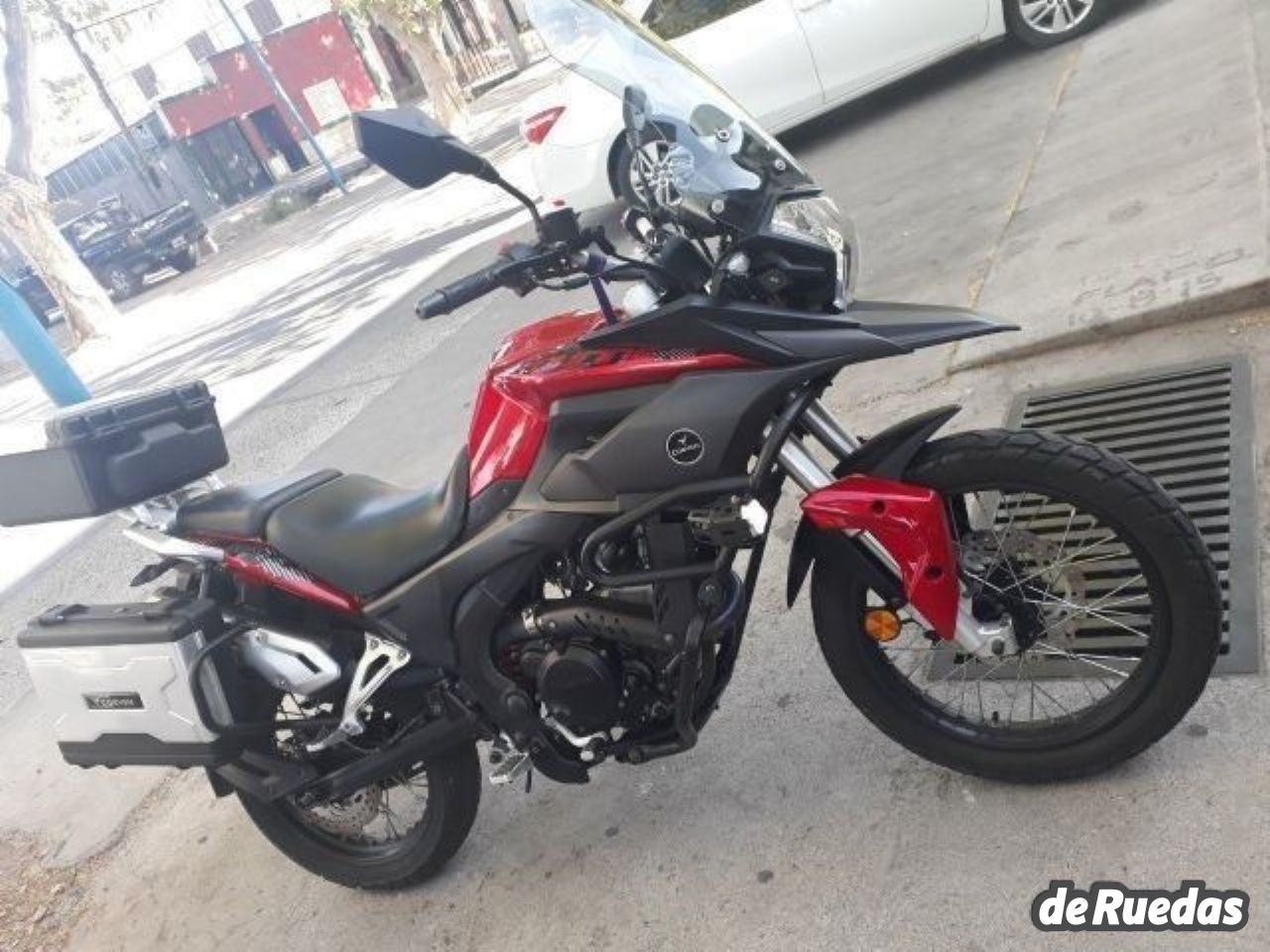 Corven Triax Usada en Mendoza, deRuedas