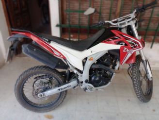 Corven Triax Usada en Santa Fe