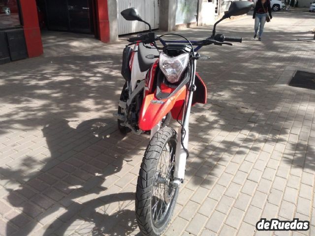 Corven Triax Usada en Mendoza, deRuedas