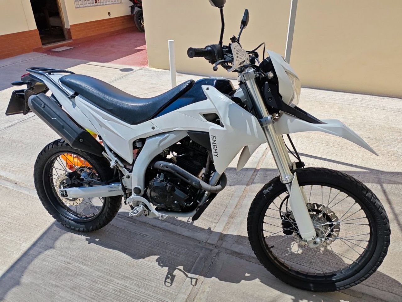 Corven Triax Usada en Mendoza, deRuedas