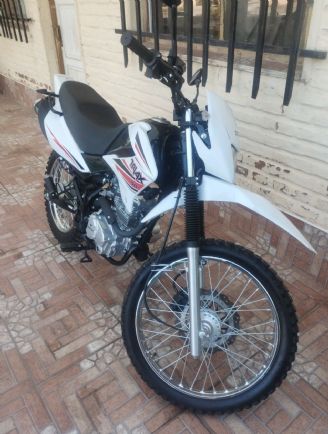 Corven Triax Usada en Mendoza