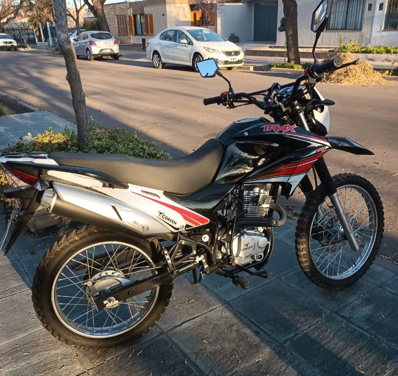 Corven Triax Usada en Mendoza, deRuedas