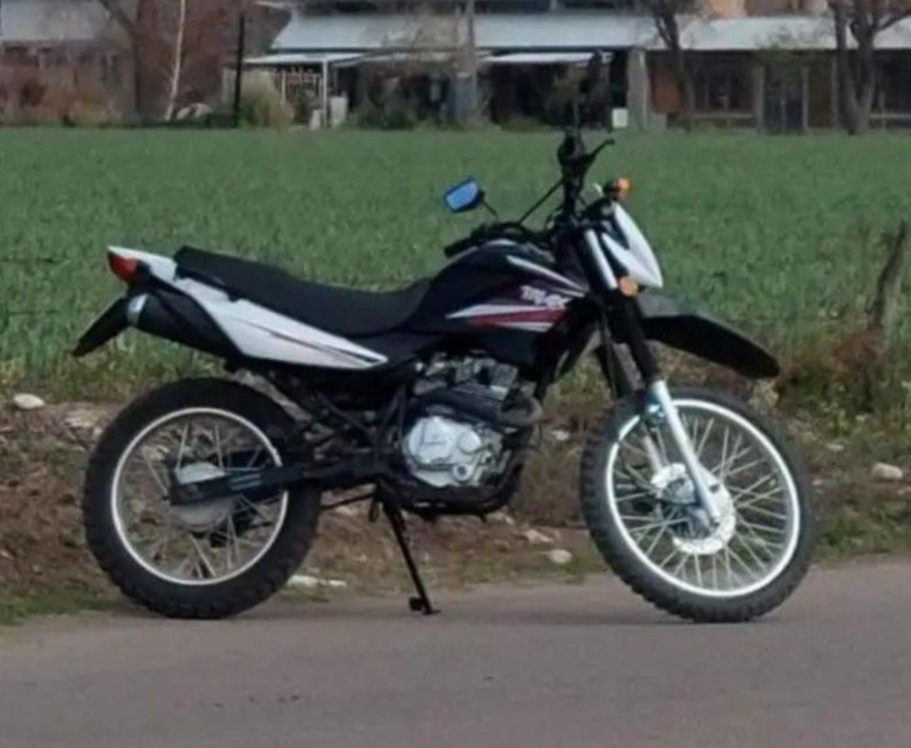 Corven Triax Usada en Mendoza, deRuedas