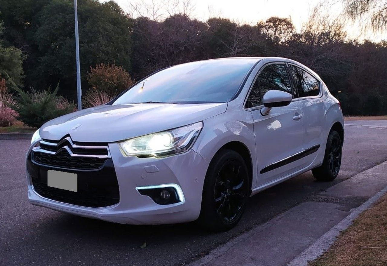 DS DS4 Usado en Córdoba, deRuedas