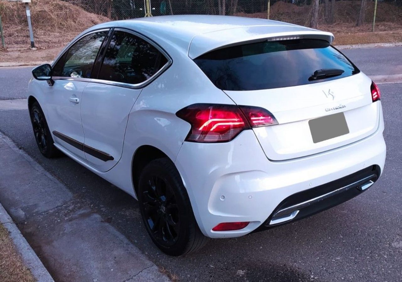 DS DS4 Usado en Córdoba, deRuedas