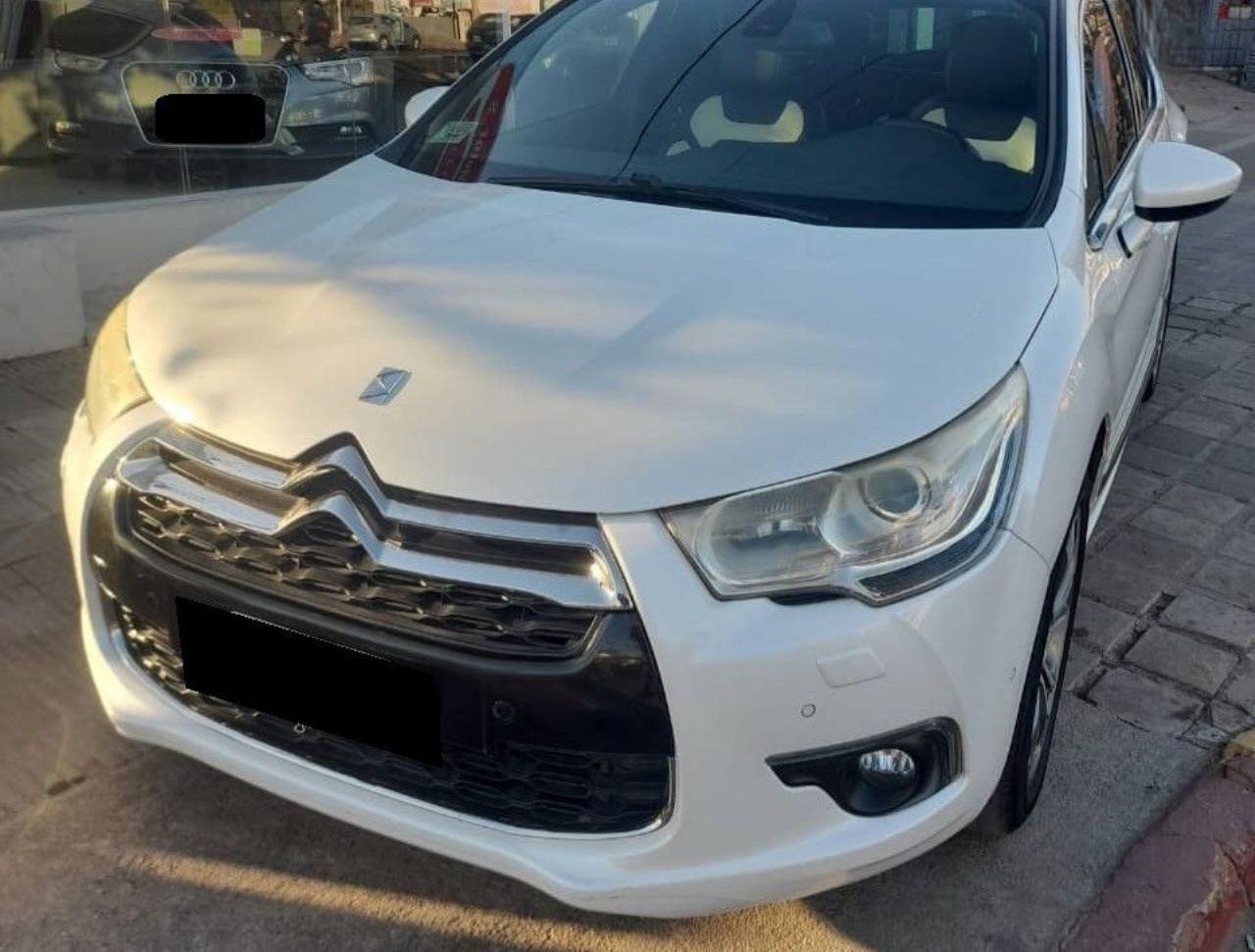 DS DS4 Usado en Córdoba, deRuedas