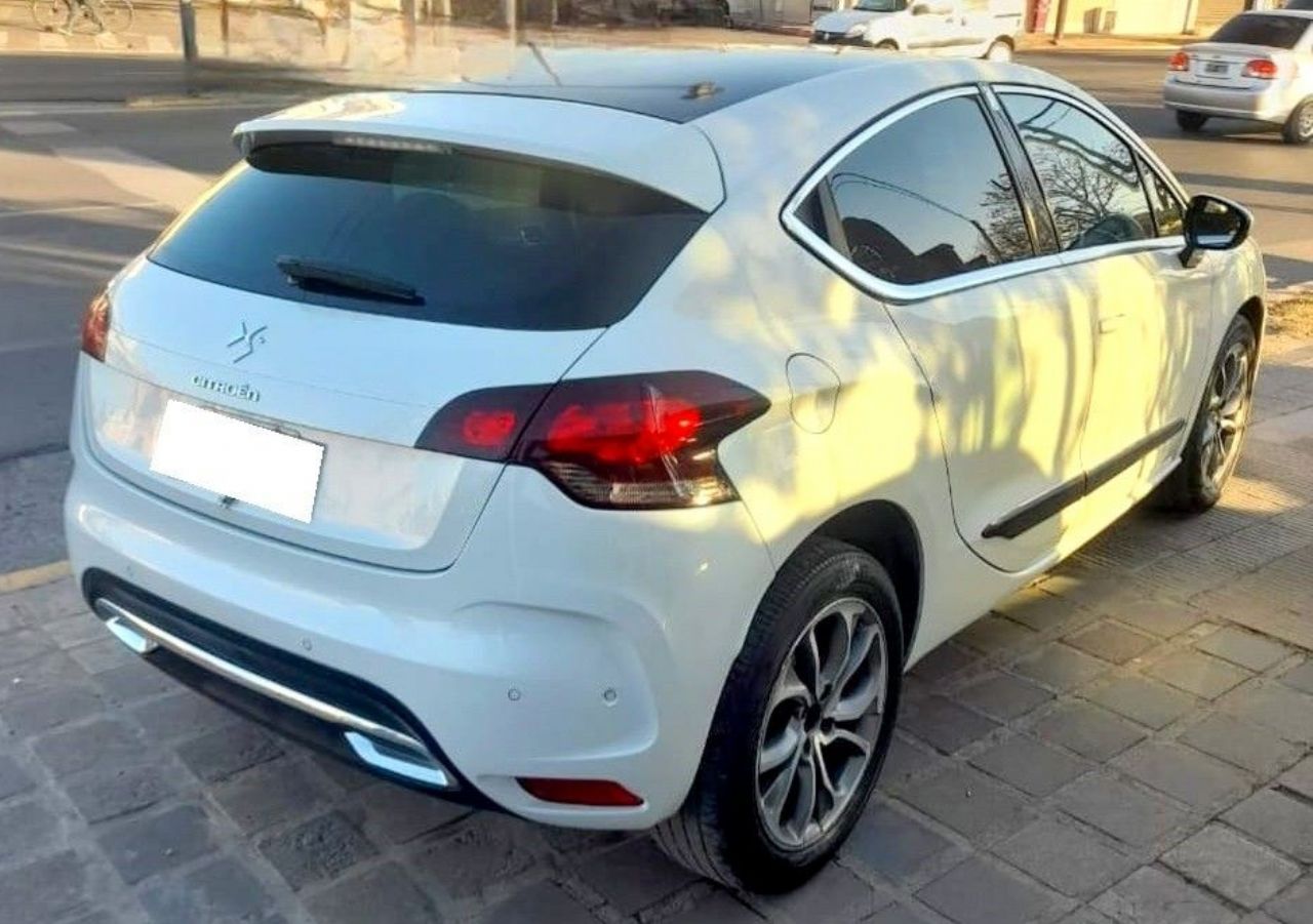 DS DS4 Usado en Córdoba, deRuedas