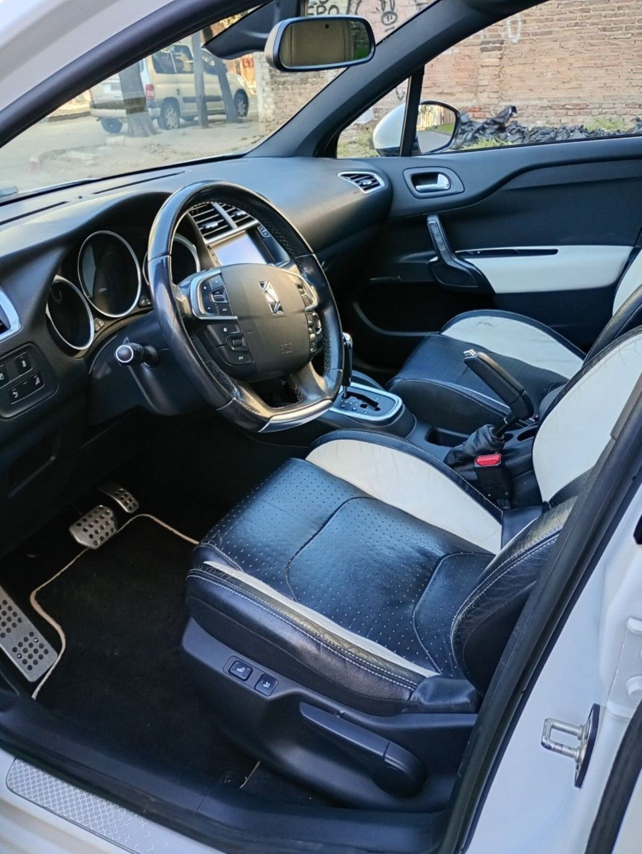 DS DS4 Usado en Córdoba, deRuedas