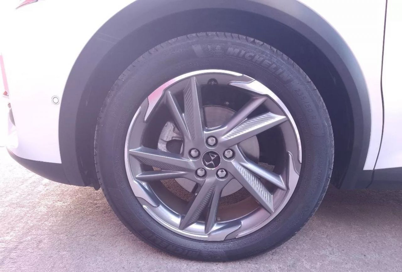 DS DS7 Usado en Córdoba, deRuedas