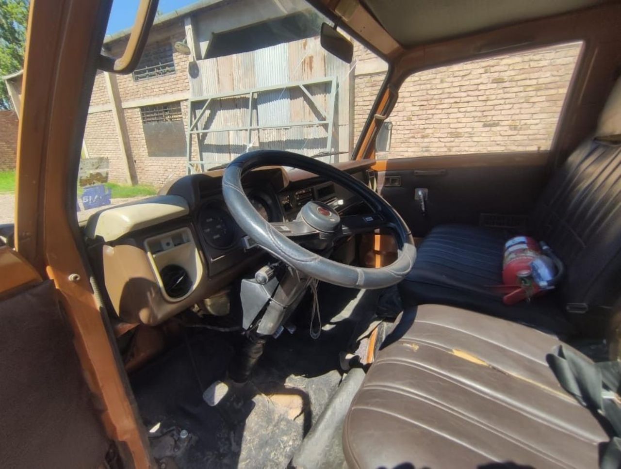 Daihatsu L100 Usada en Mendoza, deRuedas