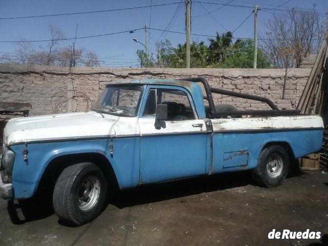 Dodge 200 Usada en Mendoza, deRuedas