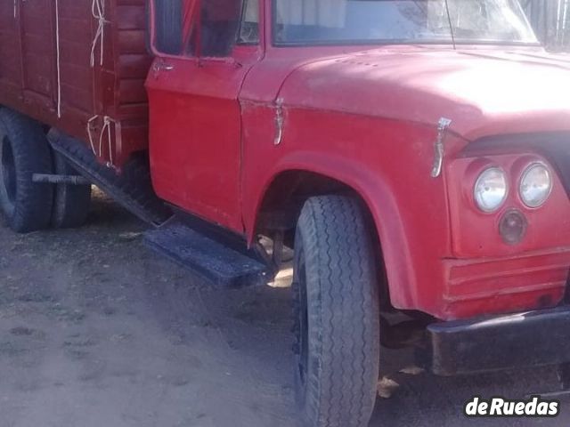 Dodge 400 Usado en Mendoza, deRuedas
