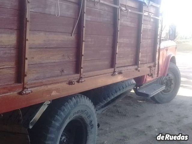 Dodge 400 Usado en Mendoza, deRuedas