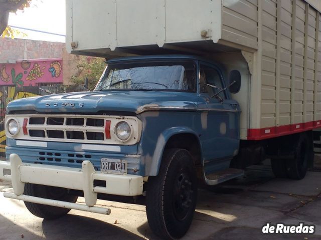 Dodge 600 Usado en Mendoza, deRuedas