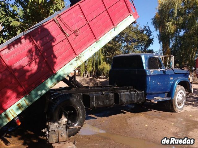 Dodge 800 Usado en Mendoza, deRuedas