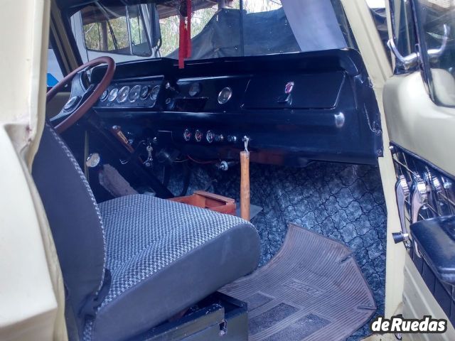 Dodge 800 Usado en Mendoza, deRuedas