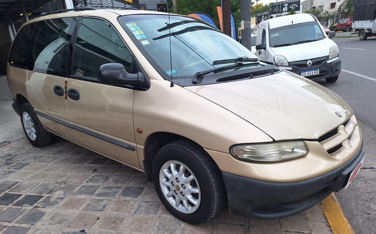 Dodge Caravan Usado en Córdoba, deRuedas