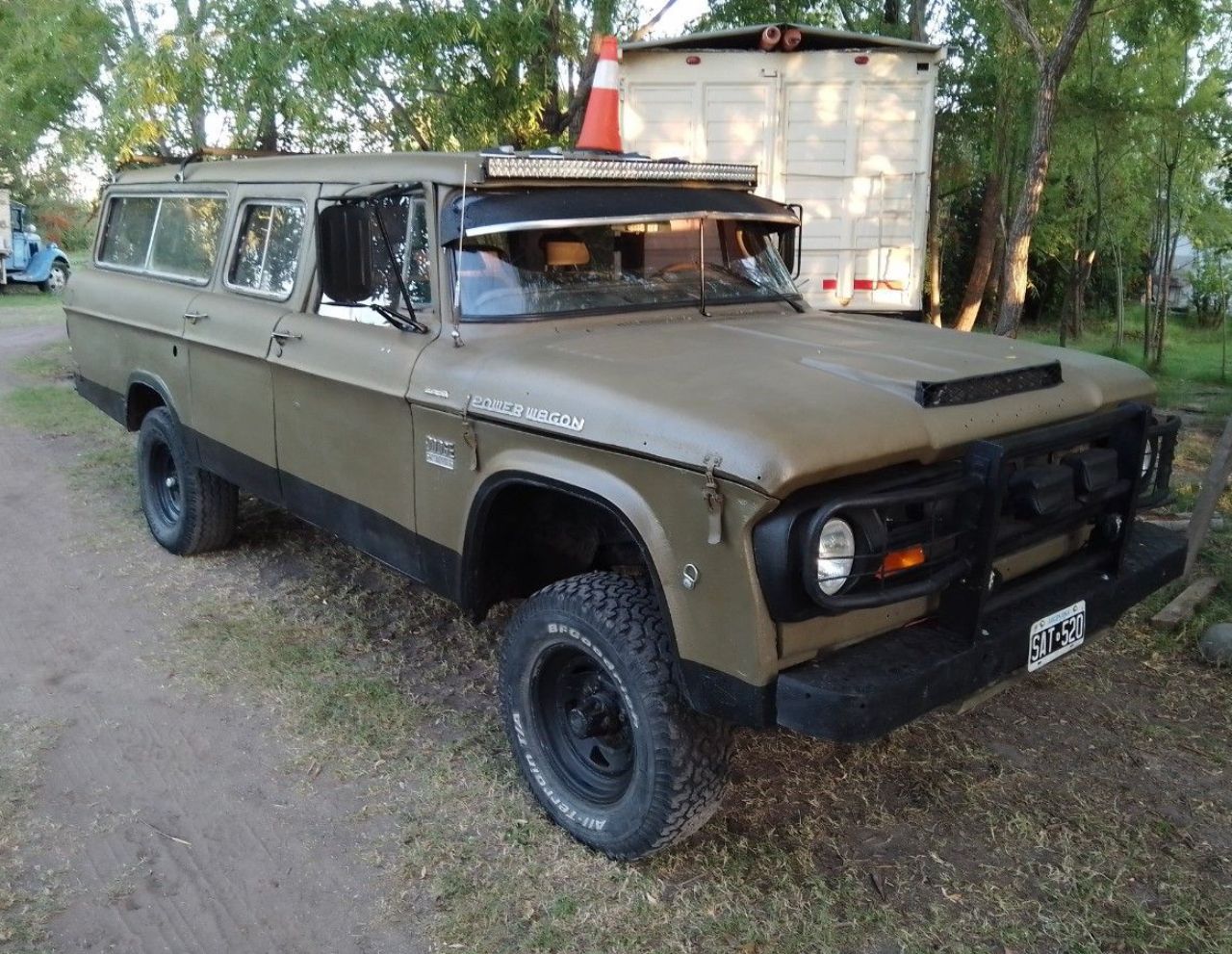 Dodge D Usada en Mendoza, deRuedas