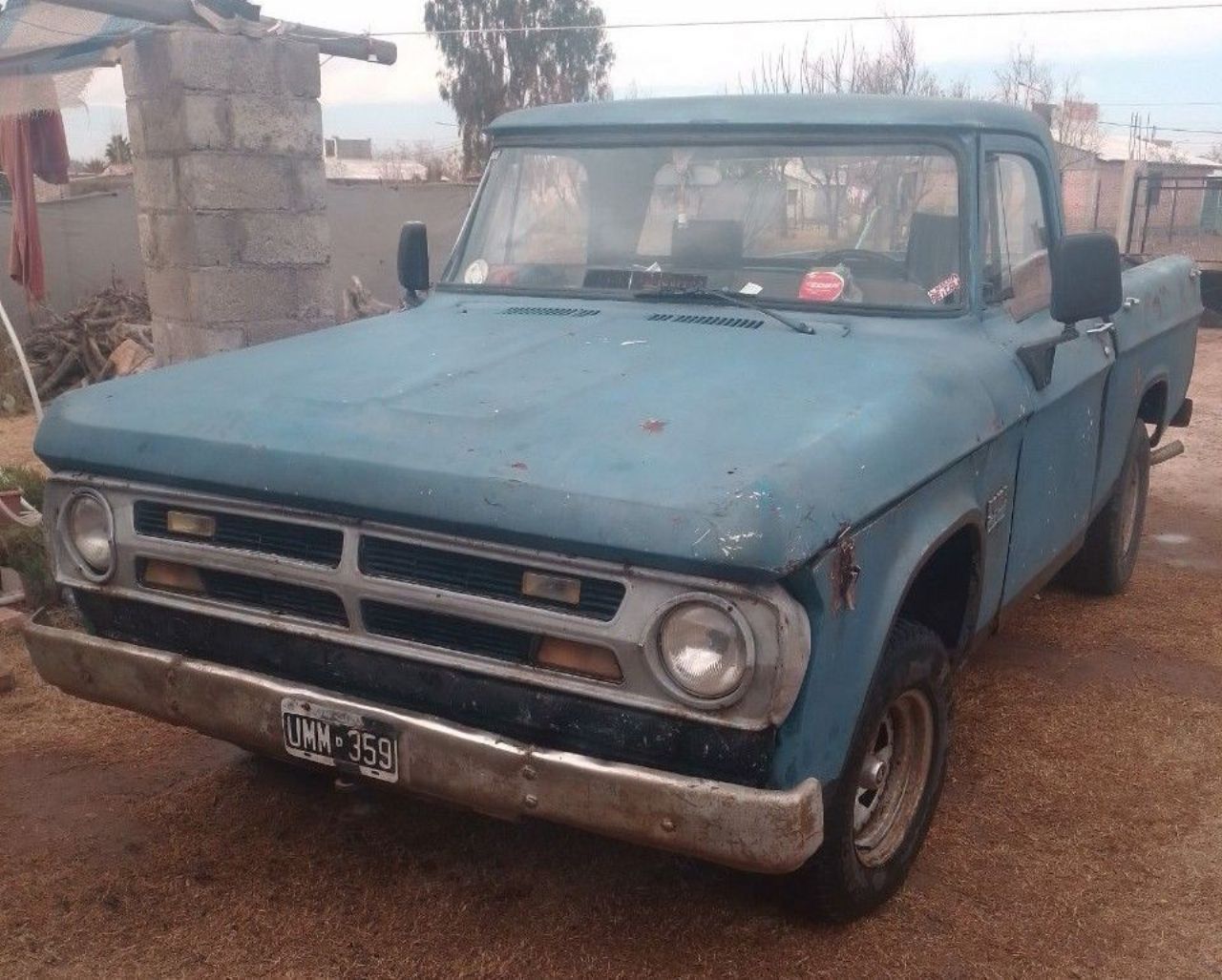Dodge D Usada en Mendoza, deRuedas