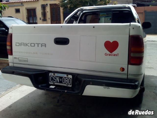 Dodge Dakota Usada en Mendoza, deRuedas