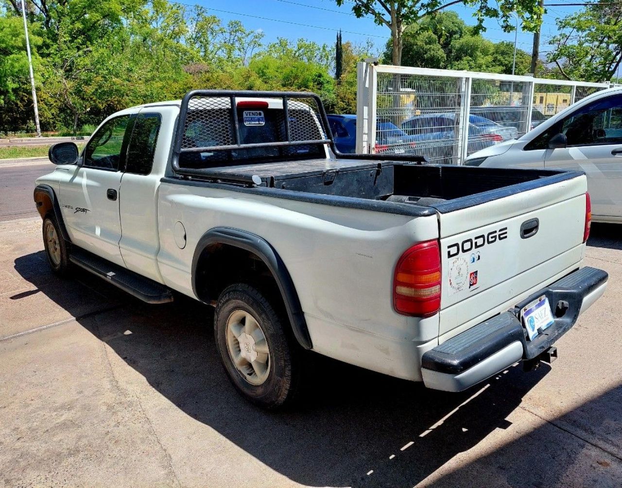 Dodge Dakota Usada en Mendoza, deRuedas