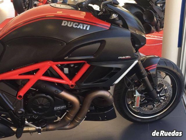 Ducati Diavel Usada en Mendoza, deRuedas