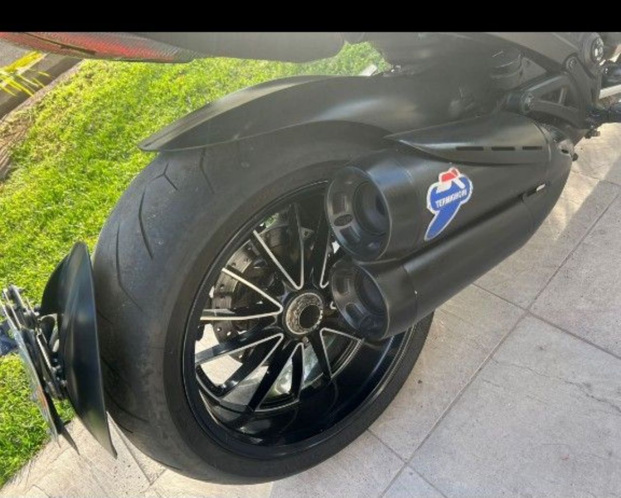 Ducati Diavel Usada en Mendoza, deRuedas